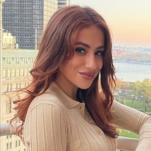 Meet your Posher, Christina